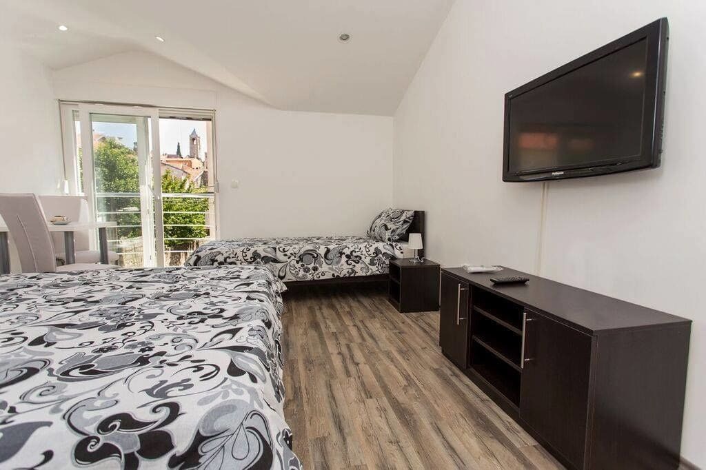 Apartments & Rooms Villa Zaad 모스타르 외부 사진